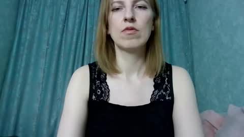 sweet_lilbunny online show from 02-05-26, 03:49