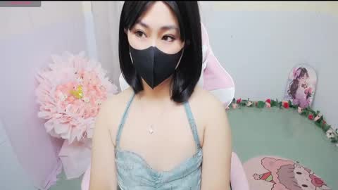 Lily online show from 04-30-26, 11:20
