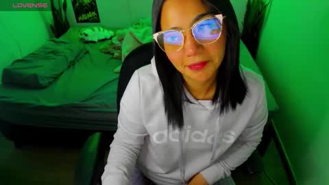 Lina online show from 02-12-26, 01:44