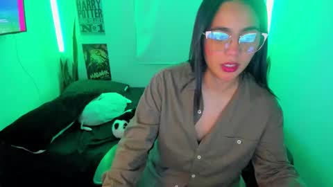 Lina online show from 03-18-26, 01:20