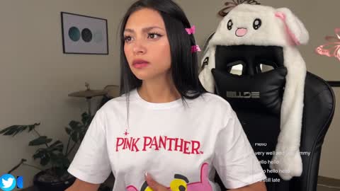 Snapshot of sweet_littleee chatting on 01-16-25, 12:02 free private online show from 01-16-25, 12:02