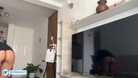 Snapshot of sweet_littleee chatting on 10-02-25, 07:32 free private online show from 10-02-25, 07:32