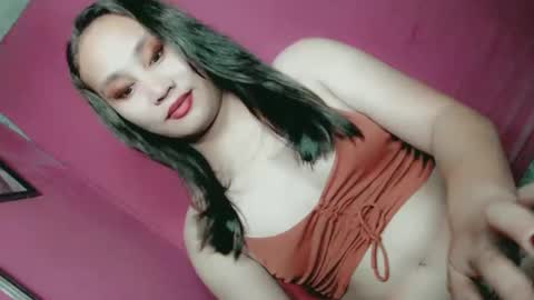 Snapshot of sweet_lover5 chatting on 12-28-24, 03:04 SWEET LOVE online show from 12-28-24, 03:04