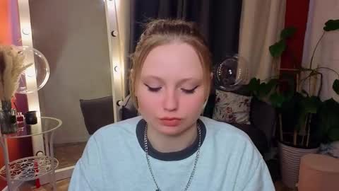 Mikki online show from 02-25-26, 10:36