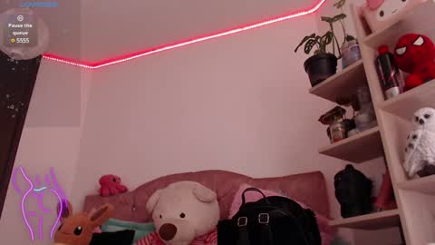 Miss Mackensy online show from 01-14-25, 06:28