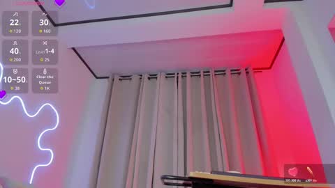 Miss Mackensy online show from 11-05-25, 01:38