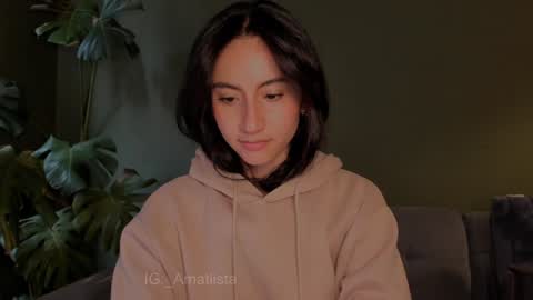 Snapshot of sweet_mara_cat chatting on 01-31-25, 07:51 Mor online show from 01-31-25, 07:51