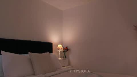 Mor online show from 02-28-26, 04:52