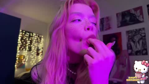 Snapshot of sweet_melissa133 chatting on 01-20-25, 04:55 Melissa. Join me on Fansly link in social medias online show from 01-20-25, 04:55