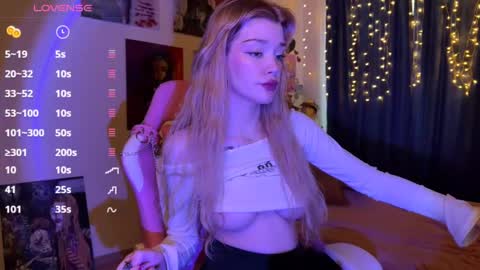 Snapshot of sweet_melissa133 chatting on 03-05-25, 05:29 Melissa. Join me on Fansly link in social medias online show from 03-05-25, 05:29