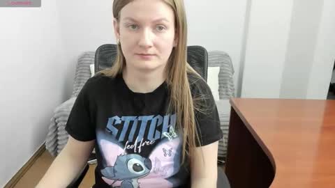 Mila online show from 02-24-26, 04:32