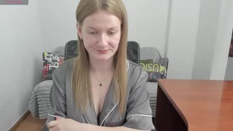 Mila online show from 05-23-26, 12:49