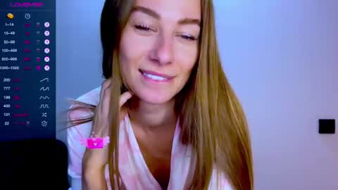 Mia online show from 06-20-26, 12:08