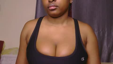 Snapshot of sweet_miah12 chatting on 06-02-26, 04:58 Queen debby online show from 06-02-26, 04:58