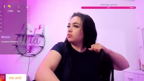 Mia Johns online show from 12-21-25, 05:03