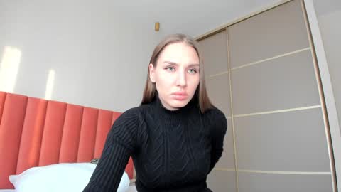Snapshot of sweet_miss381 chatting on 12-23-24, 07:06 Sofi online show from 12-23-24, 07:06