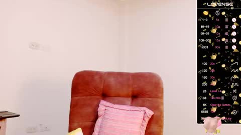 Snapshot of sweet_monsalve34 chatting on 05-25-26, 10:43 MONSALVE online show from 05-25-26, 10:43
