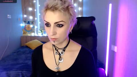 sweet_n_strong online show from 12-02-25, 08:19