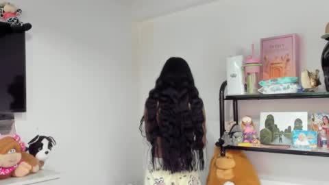 Nhaomy online show from 03-19-26, 08:02