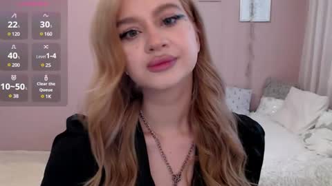 sweet_nicole_333 online show from 03-07-25, 12:34