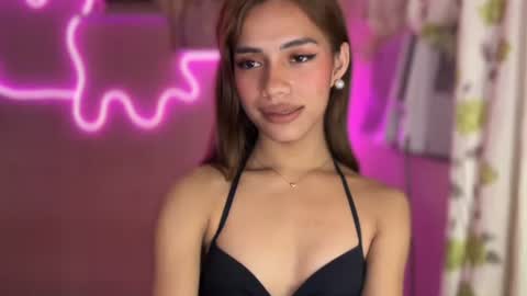 Snapshot of sweet_nikki03 chatting on 09-26-25, 08:57 sweet_nikki03 online show from 09-26-25, 08:57