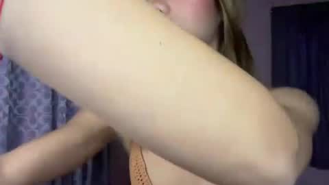sweet_nikki03 online show from 07-09-26, 09:57