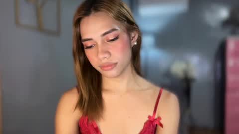 sweet_nikki03 online show from 07-27-26, 08:05