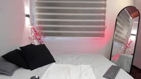 Sweet Obsession online show from 09-18-25, 08:33