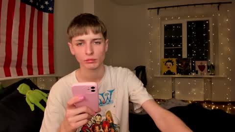 kira online show from 12-25-24, 09:54