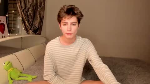 kira online show from 03-03-25, 07:06