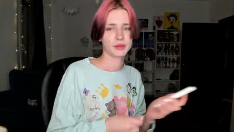 kira online show from 01-12-26, 06:35