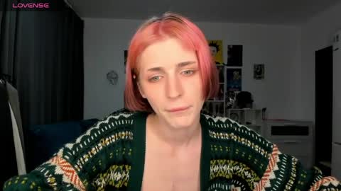 kira online show from 03-26-26, 08:36