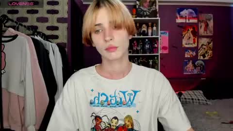 kira online show from 07-22-26, 03:48