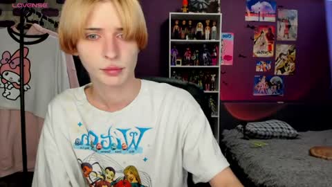 kira online show from 07-25-26, 03:09