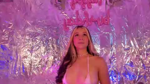 Snapshot of sweet_penny_ chatting on 07-07-26, 11:42 Penny online show from 07-07-26, 11:42