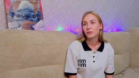 Snapshot of sweet_pixie__ chatting on 07-08-26, 10:20 sweet_pixie__ online show from 07-08-26, 10:20