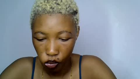 Snapshot of sweet_pussy04 chatting on 06-29-26, 04:19 sweet girl online show from 06-29-26, 04:19