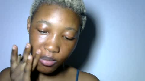 Snapshot of sweet_pussy04 chatting on 07-13-26, 05:54 sweet girl online show from 07-13-26, 05:54