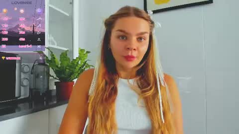 Snapshot of sweet_sabriina chatting on 07-04-26, 06:41 Sabina online show from 07-04-26, 06:41