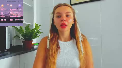 Snapshot of sweet_sabriina chatting on 07-06-26, 06:32 Sabina online show from 07-06-26, 06:32