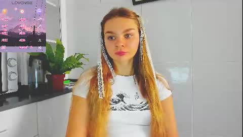 Snapshot of sweet_sabriina chatting on 07-20-26, 06:28 Sabina online show from 07-20-26, 06:28