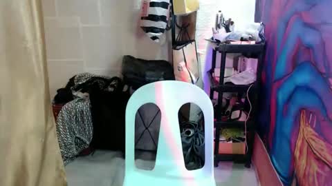 Snapshot of sweet_sang18 chatting on 06-02-26, 12:51 sweet_sang18 online show from 06-02-26, 12:51