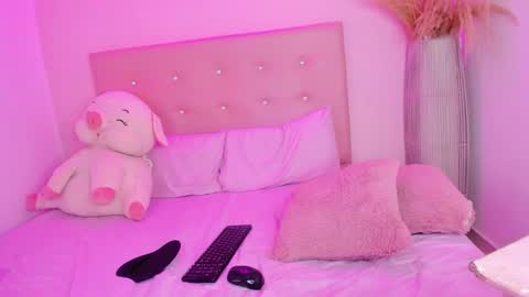 Snapshot of sweet_shirley_ chatting on 03-12-25, 05:17 sweet_shirley_ online show from 03-12-25, 05:17