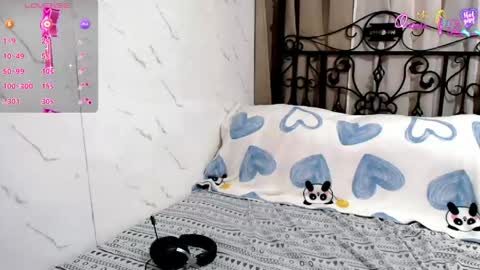 Snapshot of sweet_sirenxx chatting on 04-21-26, 07:58 Leah online show from 04-21-26, 07:58