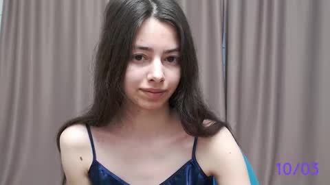 Snapshot of sweet_sweet_angel chatting on 03-10-25, 11:42 Angel online show from 03-10-25, 11:42