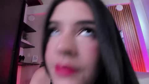 Snapshot of sweet_tamara__ chatting on 10-17-25, 08:00 tamy online show from 10-17-25, 08:00