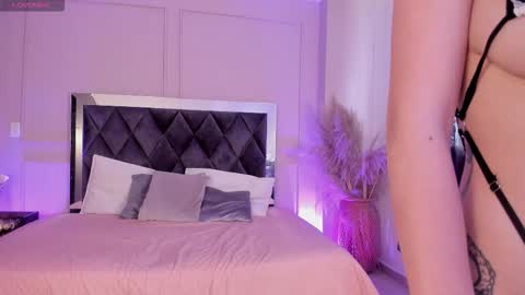 Snapshot of sweet_tamara__ chatting on 10-25-25, 07:41 tamy online show from 10-25-25, 07:41