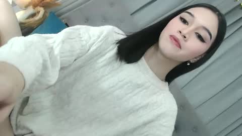 sweet_tatiana28 online show from 04-12-26, 02:55