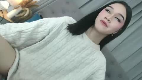 sweet_tatiana28 online show from 04-15-26, 03:52
