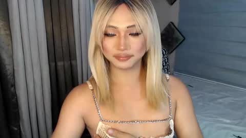 Snapshot of sweet_tenshi chatting on 03-12-25, 09:55 tenshi online show from 03-12-25, 09:55